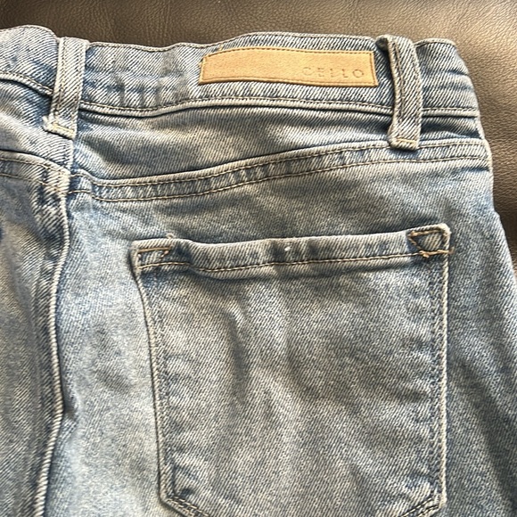 Cello size 3 distressed jeans - Picture 8 of 8